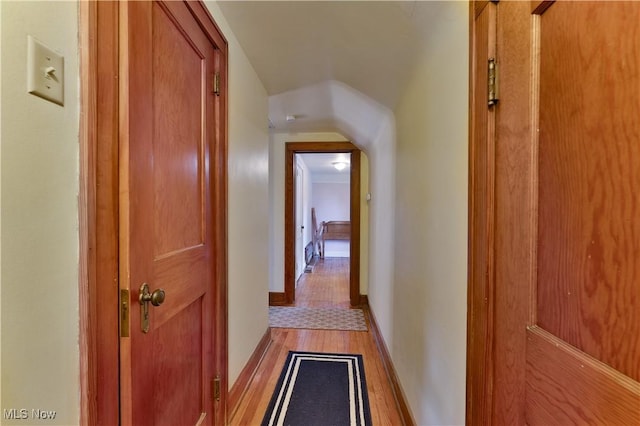 4019 Euclid Blvd, Youngstown, OH 44512 - hallway with wood finished floors and baseboards