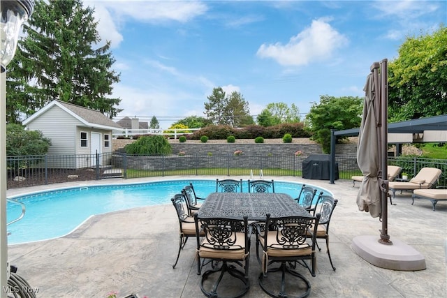 3100 Ravineview Cir, Stow, OH 44224 - view of pool with a patio area and outdoor dining area