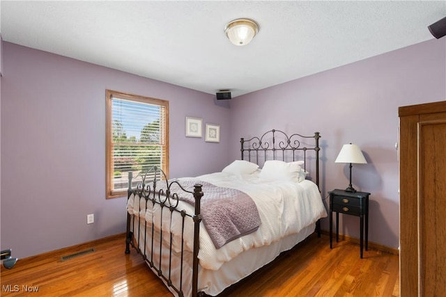 3100 Ravineview Cir, Stow, OH 44224 - bedroom with wood finished floors and baseboards