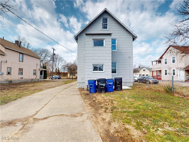 3229 W 32nd St, Cleveland, OH 44109 - photo 34