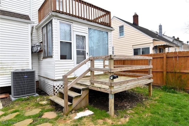 3921 Grosvenor Rd, South Euclid, OH 44118 - view of wooden deck