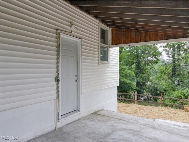 1672 Battery B St, Akron, OH 44305 - entrance to property