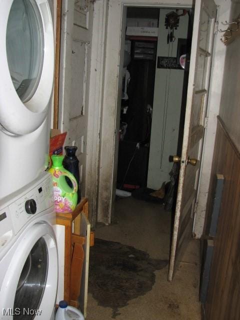124 Hickory St, Andover, OH 44003 - laundry room with stacked washer / drying machine