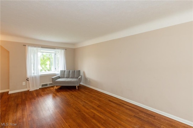 29504 Cresthaven Dr, Willowick, OH 44095 - sitting room with wood finished floors and baseboards