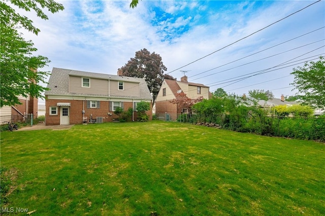 29504 Cresthaven Dr, Willowick, OH 44095 - view of yard