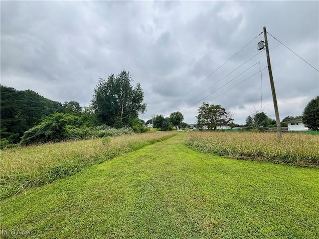83 Lantern St, Parkersburg, WV 26101