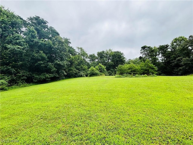 83 Lantern St, Parkersburg, WV 26101