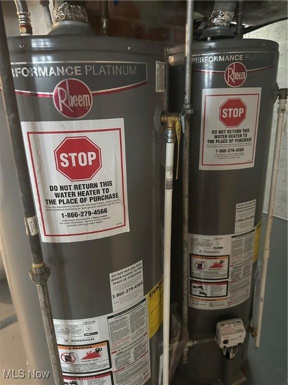 13698 Cedar, University Heights, OH 44118 - utilities with water heater