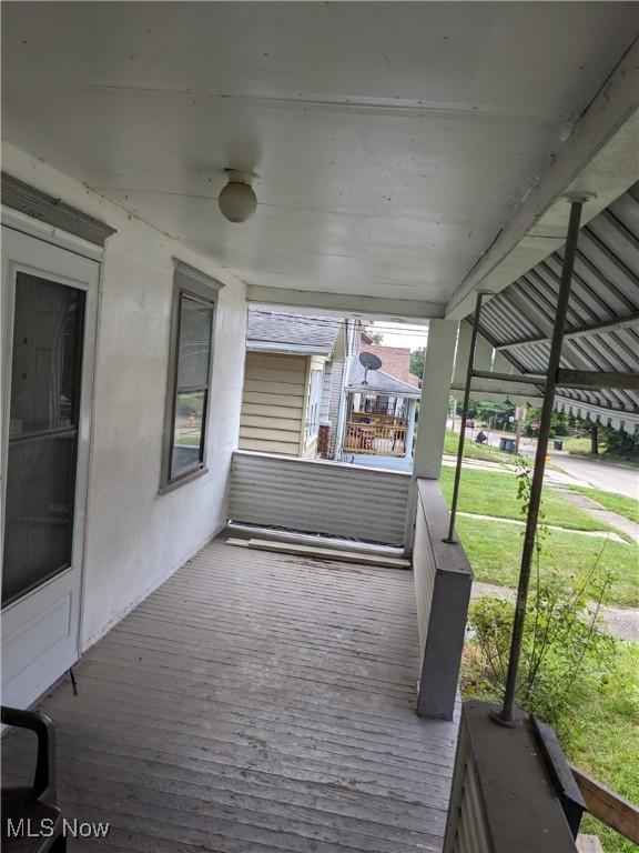 665 Hudson Ave, Akron, OH 44306 - photo 2