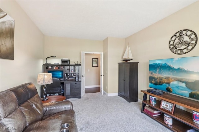 685 Shannon Pl, Aurora, OH 44202 - living room featuring carpet and a desk