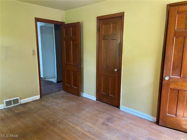 20171 Lake Shore Blvd, Euclid, OH 44123 - empty room featuring wood finished floors
