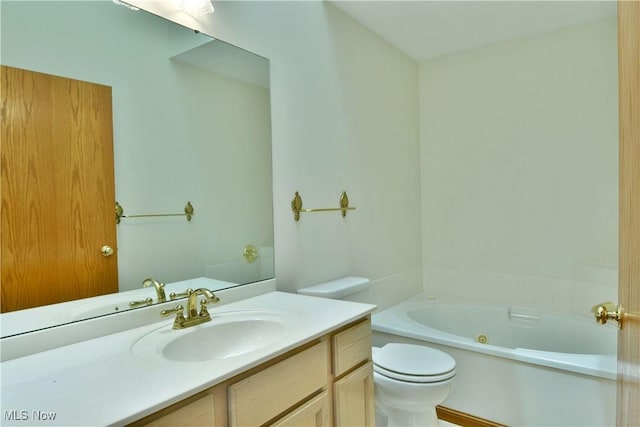 106 N Aspen Ct Unit 4, Warren, OH 44484 - full bathroom with a jetted tub and vanity