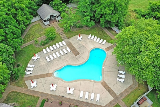 106 N Aspen Ct Unit 4, Warren, OH 44484 - aerial view of a pool