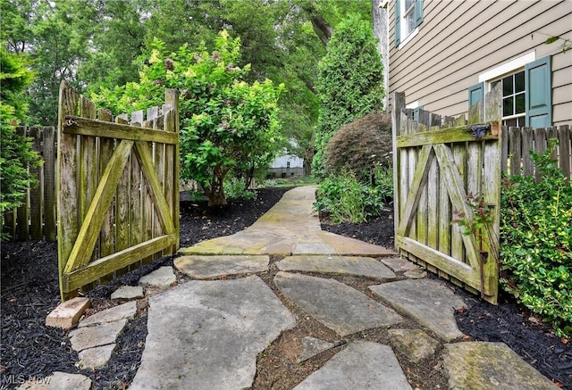 335 N Union Ave, Salem, OH 44460 - view of yard with a gate and a patio