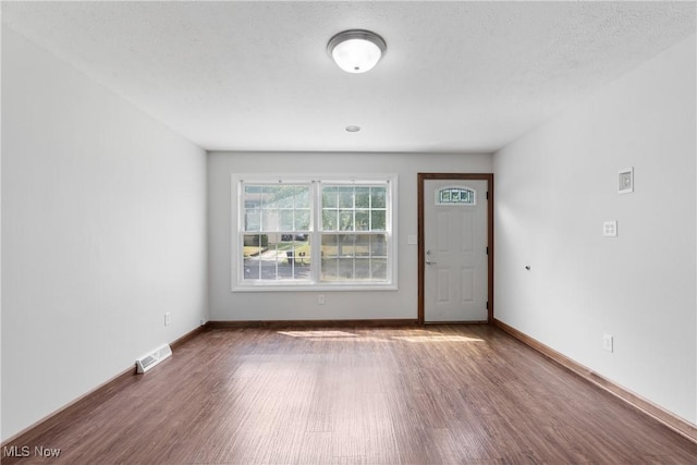 1241 Sparhawk Ave, Akron, OH 44305 - entryway featuring wood finished floors