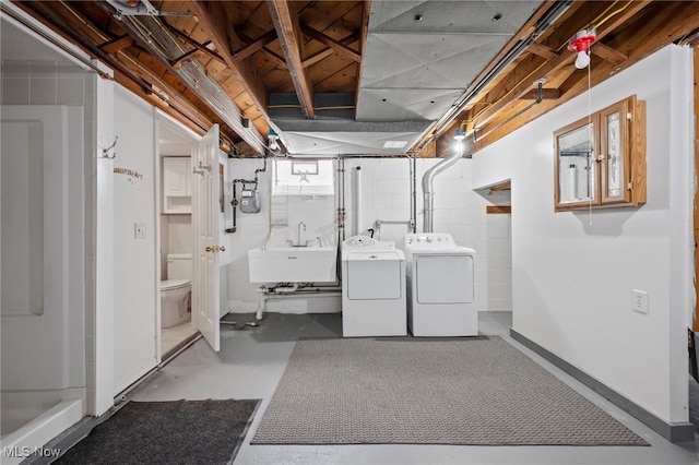 3016 Clague Rd, North Olmsted, OH 44070 - laundry room with washer and clothes dryer