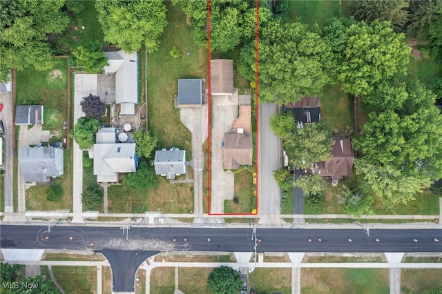 3016 Clague Rd, North Olmsted, OH 44070 - aerial view of property's location featuring property boundaries highlighted