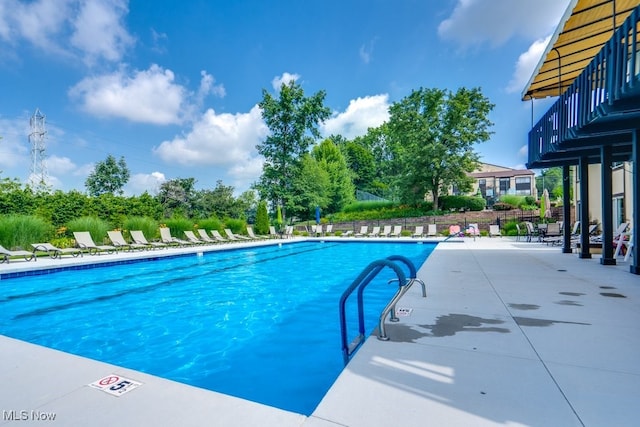 1012 Bunker Dr Unit 307, Akron, OH 44333 - community pool featuring a patio
