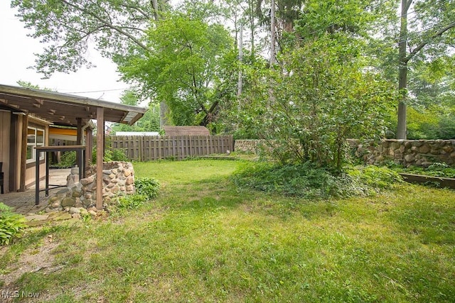 195 S Point Dr, Avon Lake, OH 44012 - view of yard
