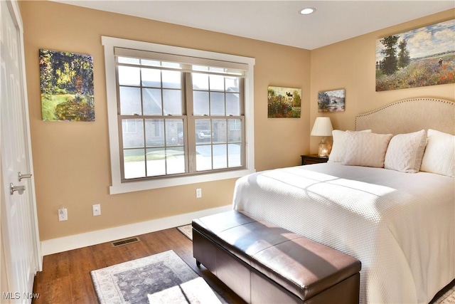 12 Bayview Cir, Cortland, OH 44410 - bedroom with wood finished floors and recessed lighting
