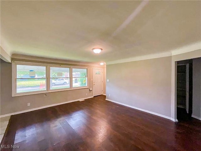 17209 Palda Dr, Cleveland, OH 44128 - photo 6