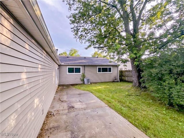 17209 Palda Dr, Cleveland, OH 44128 - photo 25