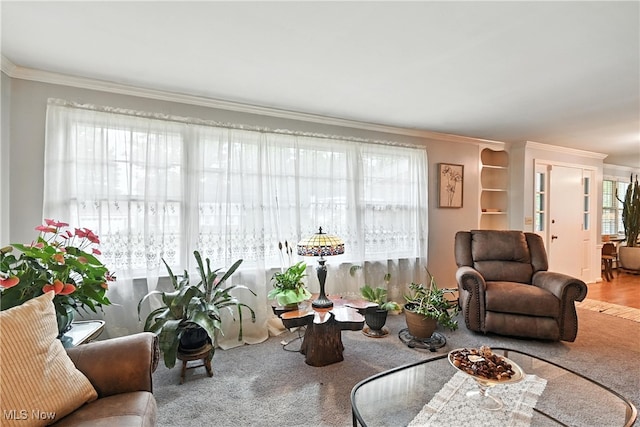 136 Elmridge Rd, Mansfield, OH 44907 - living room featuring crown molding