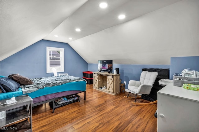 21100 Watson Rd, Maple Heights, OH 44137 - bedroom featuring wood finished floors, lofted ceiling, and recessed lighting