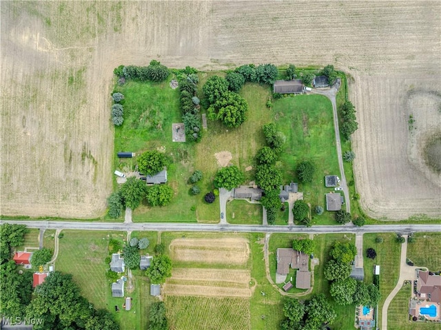 9306 Beech St, Louisville, OH 44641 - aerial view of property and surrounding area with rural landscape
