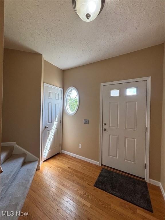 1420 Wellingshire Cir, Cuyahoga Falls, OH 44221 - photo 5