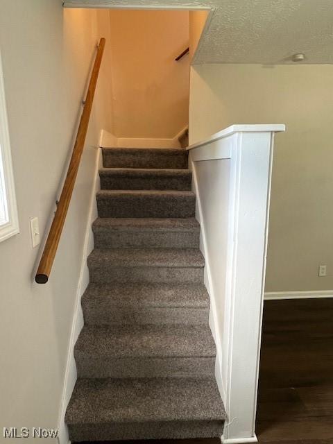 394 Lewis St, Akron, OH 44301 - photo 11