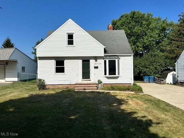 5140 Robinhood Dr, Willoughby, OH 44094 - photo 2