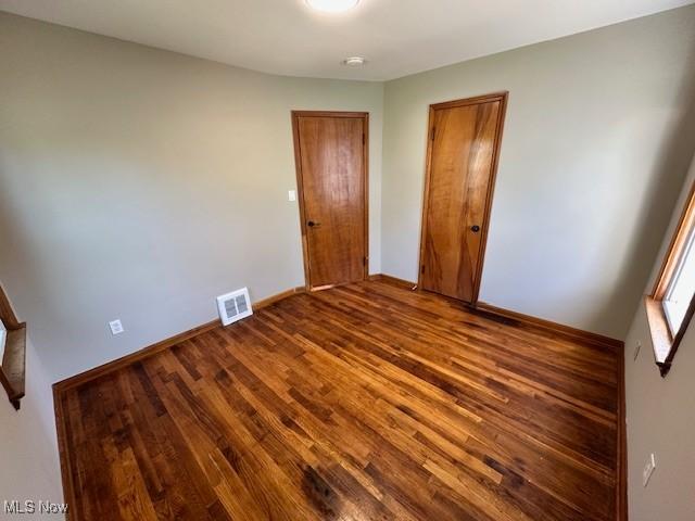 5140 Robinhood Dr, Willoughby, OH 44094 - photo 9