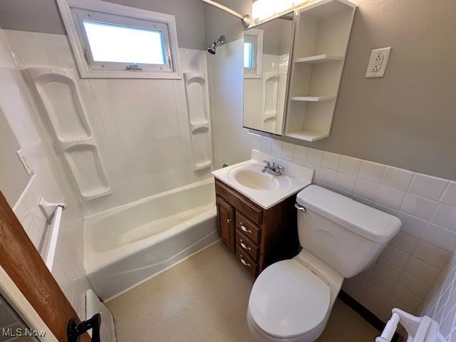 5140 Robinhood Dr, Willoughby, OH 44094 - photo 10