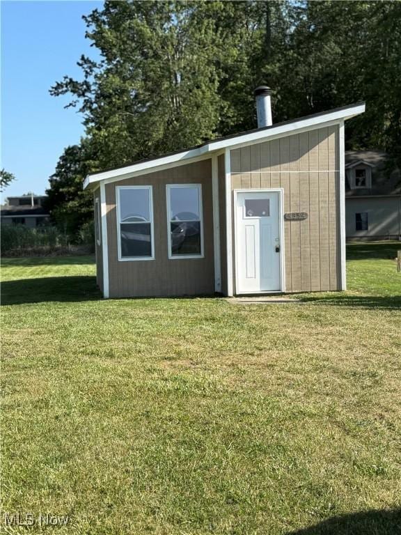 4394 Lake Dr N, Geneva, OH 44041 - photo 1