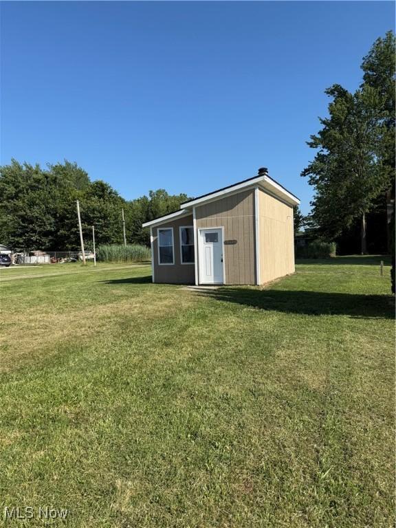 4394 Lake Dr N, Geneva, OH 44041 - photo 2