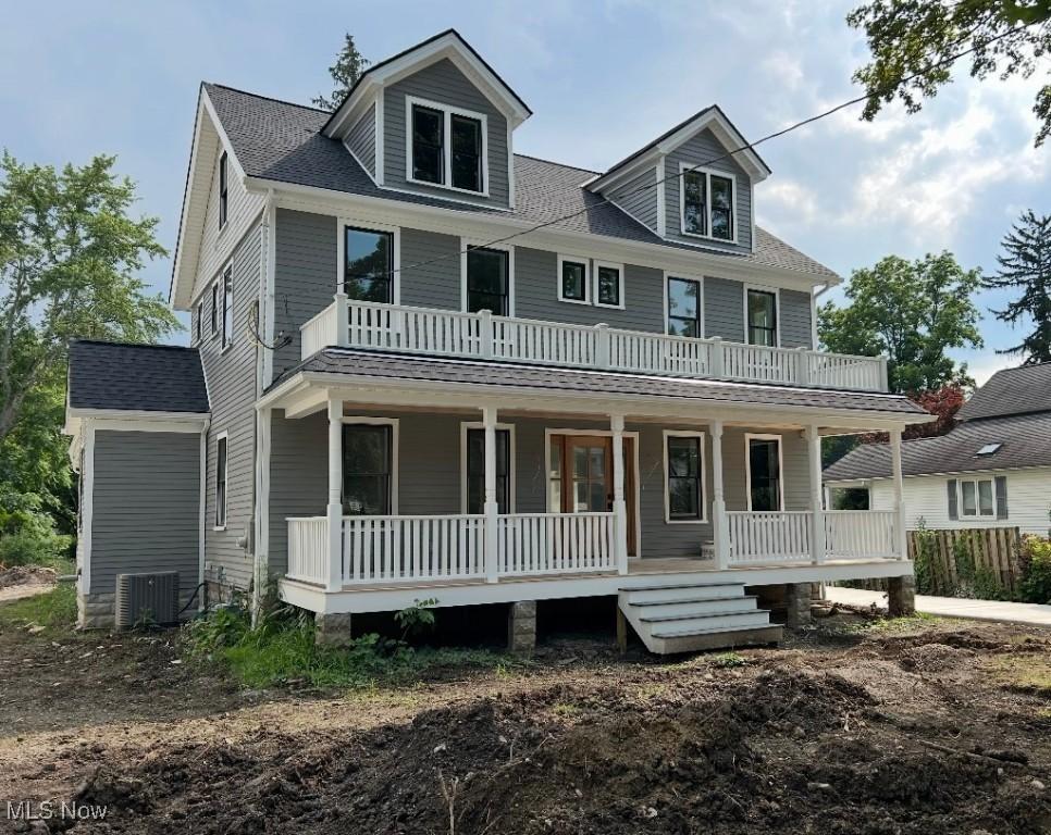 81 Hall St, Chagrin Falls, OH 44022 - photo 2