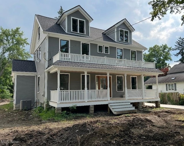 81 Hall St, Chagrin Falls, OH 44022 - photo 2