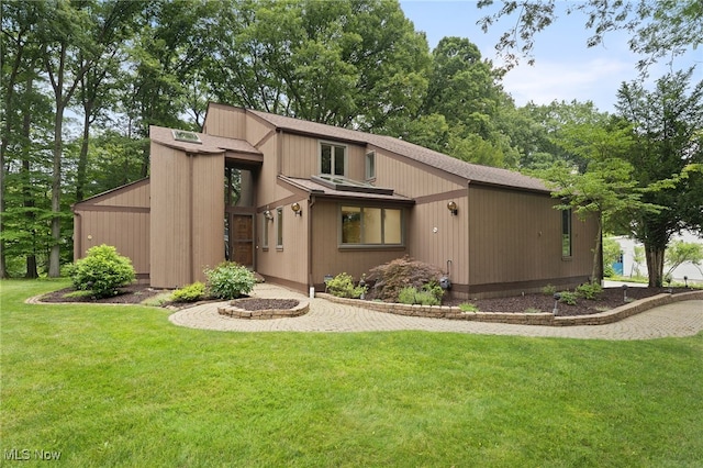9193 Meadow Ln, Brecksville, OH 44141 - photo 1