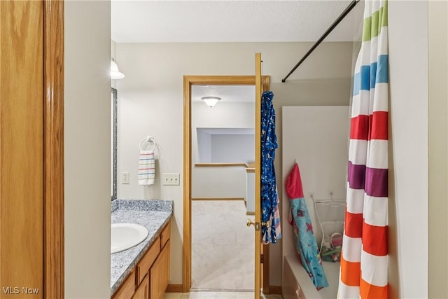 957 Devonwood Dr, Wadsworth, OH 44281 - full bathroom featuring vanity and shower / bath combo with shower curtain