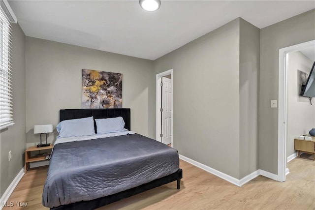 911 Starkweather Ave, Cleveland, OH 44113 - photo 3