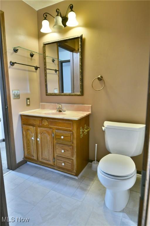 894 Pearson Cir Unit 3, Boardman, OH 44512 - bathroom featuring vanity and toilet