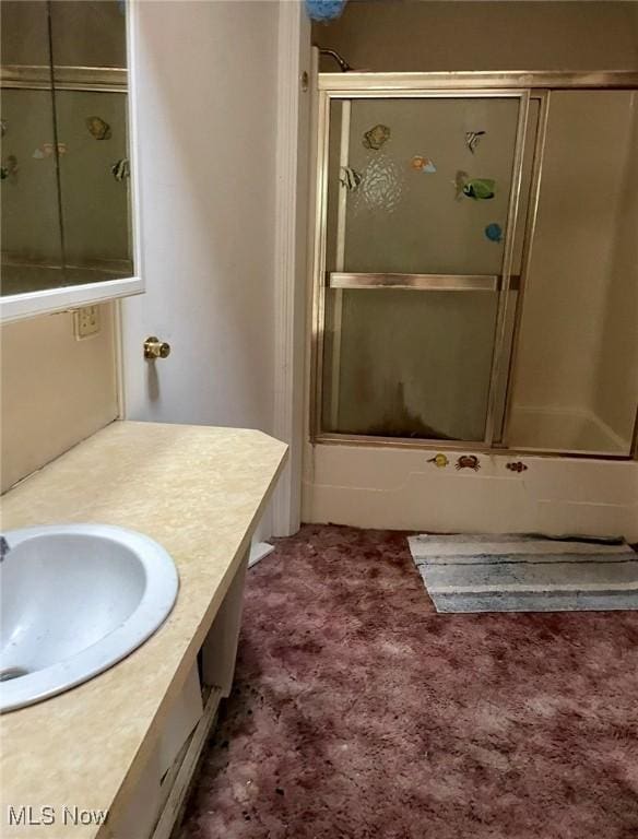 1709 E 29th St, Lorain, OH 44055 - full bath featuring vanity