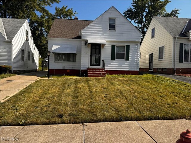 14215 Tokay Ave SW, Maple Heights, OH 44137 - photo 1