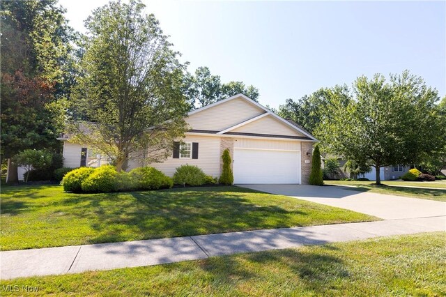 829 Dogwood Ln, Vermilion, OH 44089 - photo 1