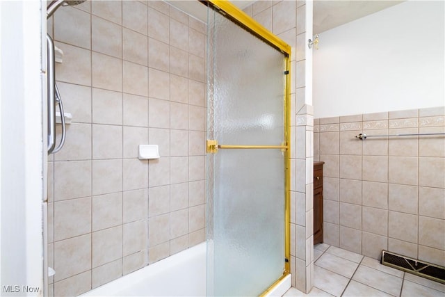 3945 Palisades Dr, Weirton, WV 26062 - bathroom with tile walls and tile patterned floors