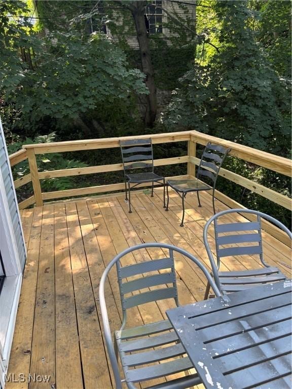600 Marcus St, East Liverpool, OH 43920 - view of wooden terrace