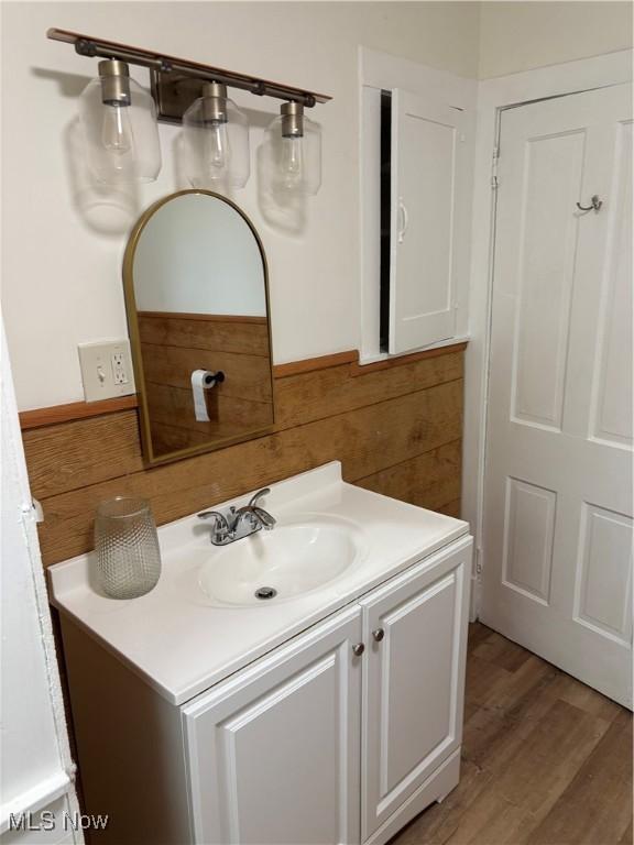 600 Marcus St, East Liverpool, OH 43920 - bathroom featuring vanity and wood finished floors