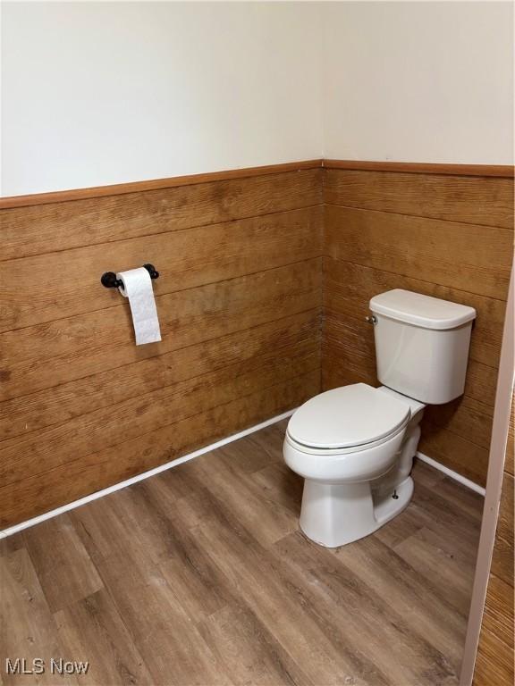 600 Marcus St, East Liverpool, OH 43920 - bathroom featuring toilet and wood finished floors
