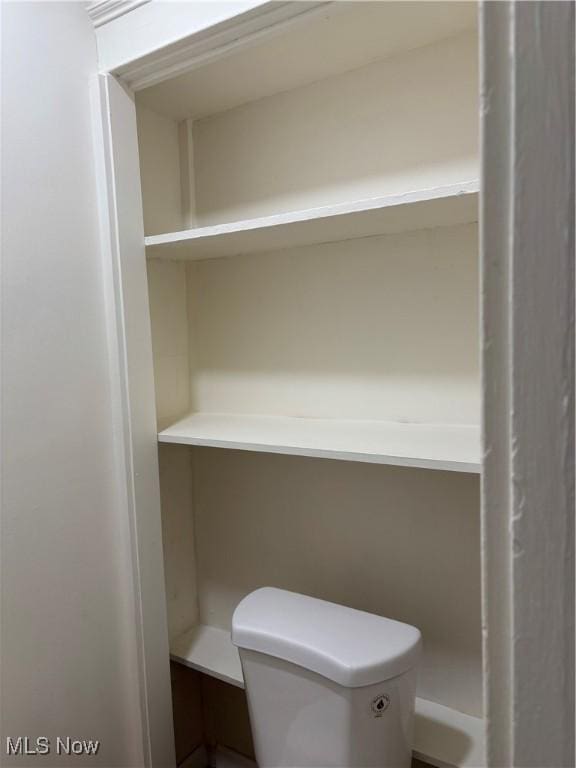 600 Marcus St, East Liverpool, OH 43920 - view of closet
